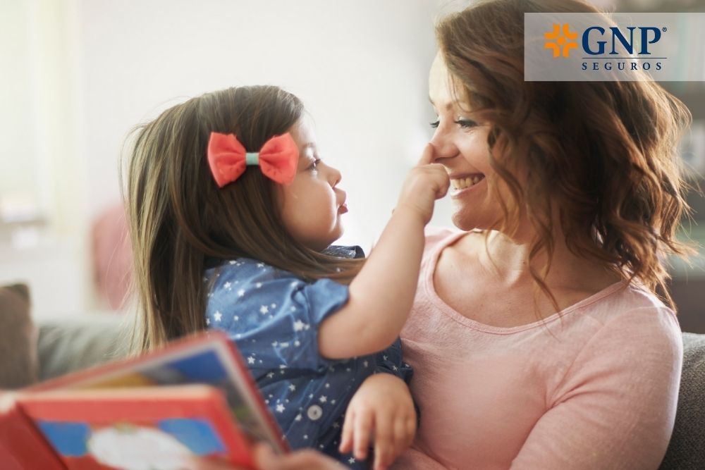 Cuidando de tus seres queridos incluso en tu ausencia: Descubre los beneficios de estar asegurada 